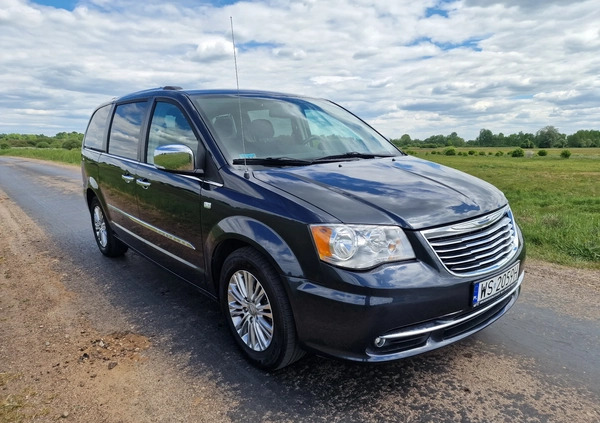 Chrysler Town &amp; Country cena 66500 przebieg: 188888, rok produkcji 2014 z Siedlce małe 742